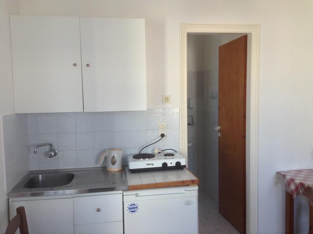 Rania Apartments Antiparos Екстер'єр фото